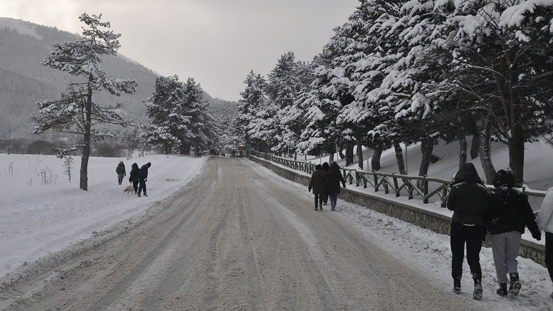 Bolu’dan kar manzaraları! Abant, Gölcük beyaza büründü (2)