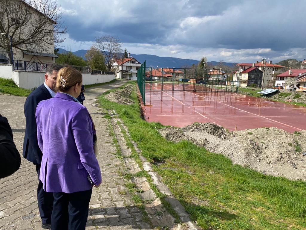 Arzu Aydın Mudurnu’da Muhtarlar ve vatandaşlarla bir araya geldi2