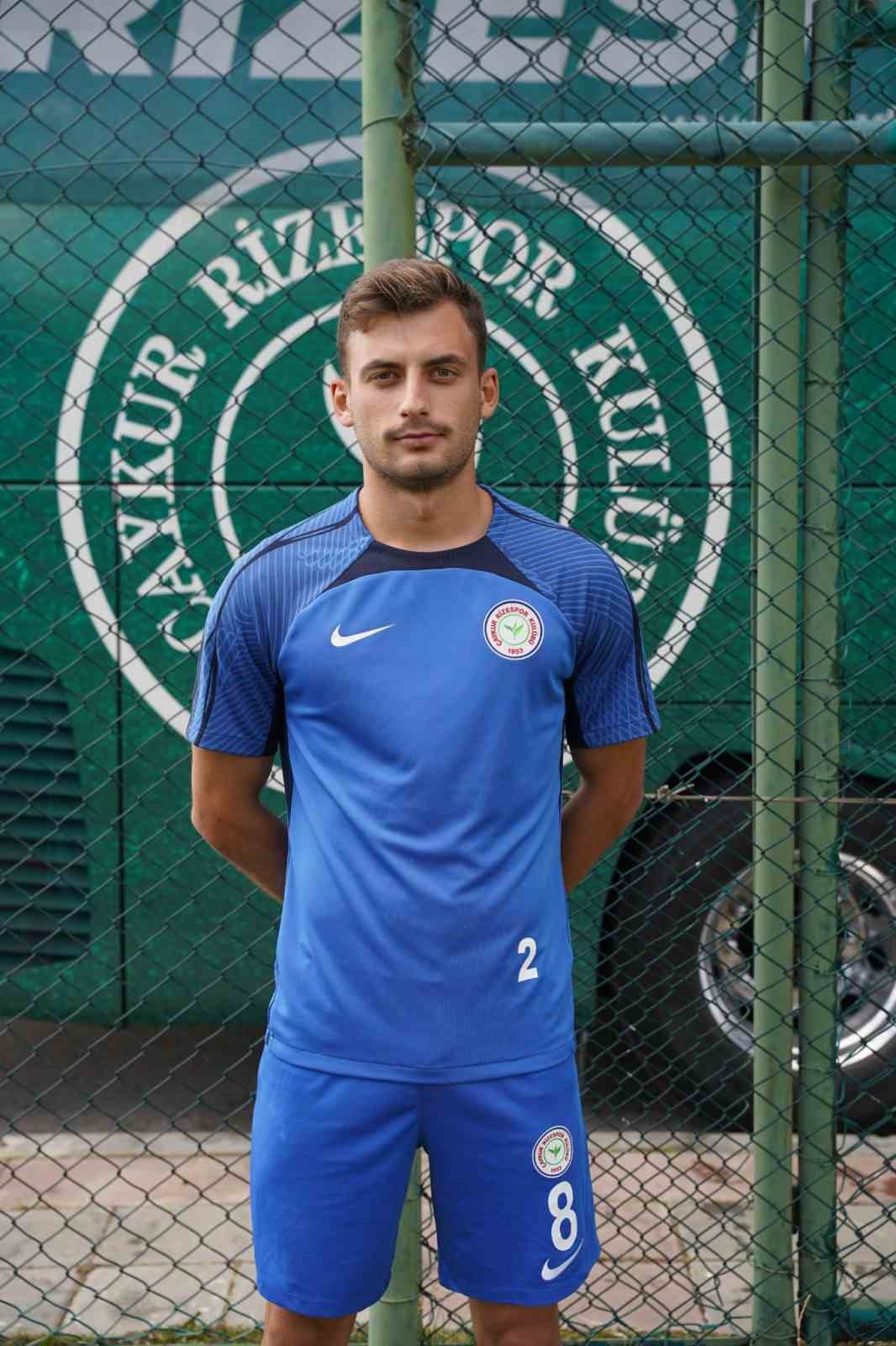 Çaykur Rizespor’un transferlerin yaş ortalaması 22.2-1