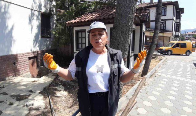 Hayali öğretmen olmaktı, şimdi sokakları dokunuşuyla güzelleştiriyor-2