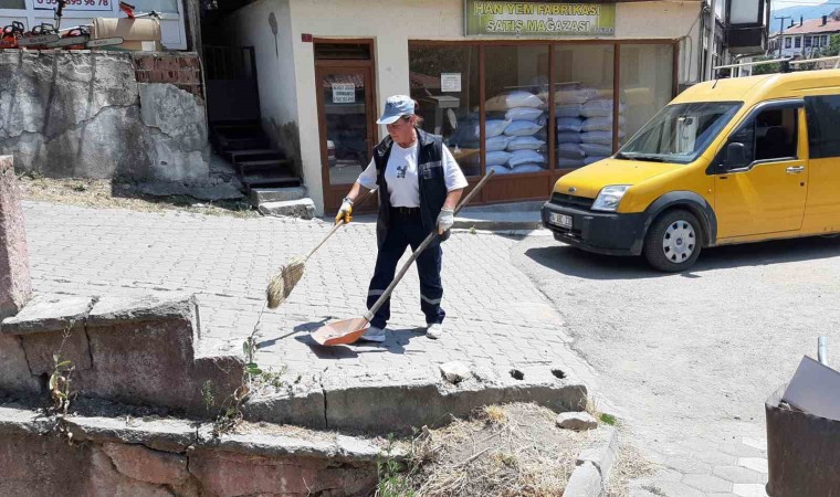 Hayali öğretmen olmaktı, şimdi sokakları dokunuşuyla güzelleştiriyor-3