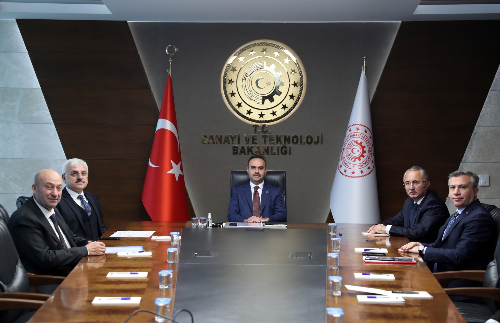 Sanayi bakanı ile görüştüler büyük müjdeler ile döndüler