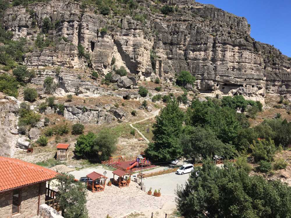 Bolu'nun Tarihi Kaya Evleri Seben'i Turistlerin Gözdesi Haline Getiriyor (5)