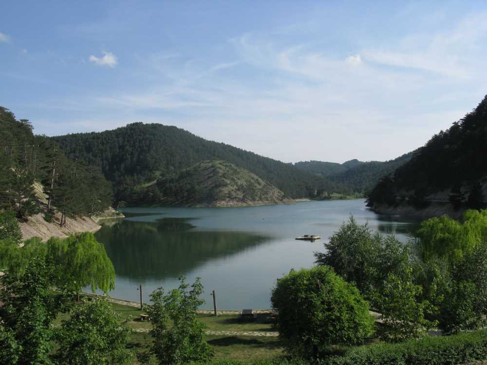 Heyelan Sonucu Oluşan Sünnet Gölü’nü Mutlaka Görmelisiniz! (4)