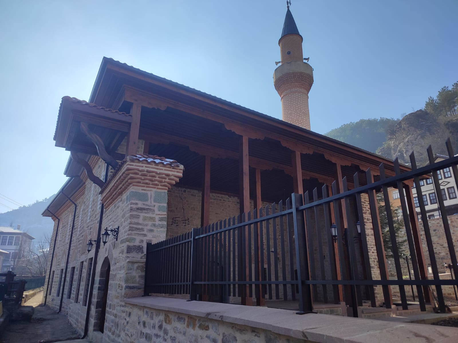 Kanuni Sultan Süleyman Camii'nde Tarihi An 7 Yıl Sonra İlk Cuma Namazı.jpg2