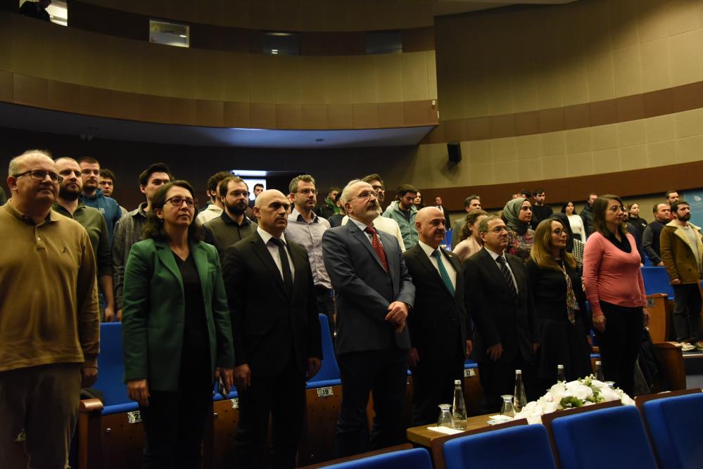 Prof. Dr. Dinçer ”Gelecek yıllarda fosil yakıtlar devre dışı kalacak”-1