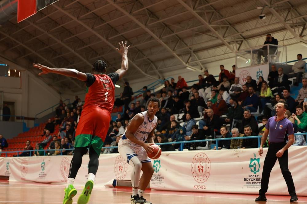 Tbl Kocaeli Bşb Kağıtspor 87 Semt77 Yalovaspor 96.Jpg2