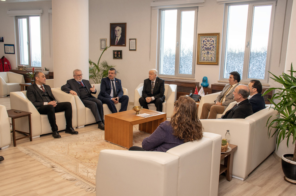 Bai̇bü'den 60 Yaş Üstü Vatandaşlara Özel Yeni Proje Yaşam Boyu Öğrenme Merkezi (1)