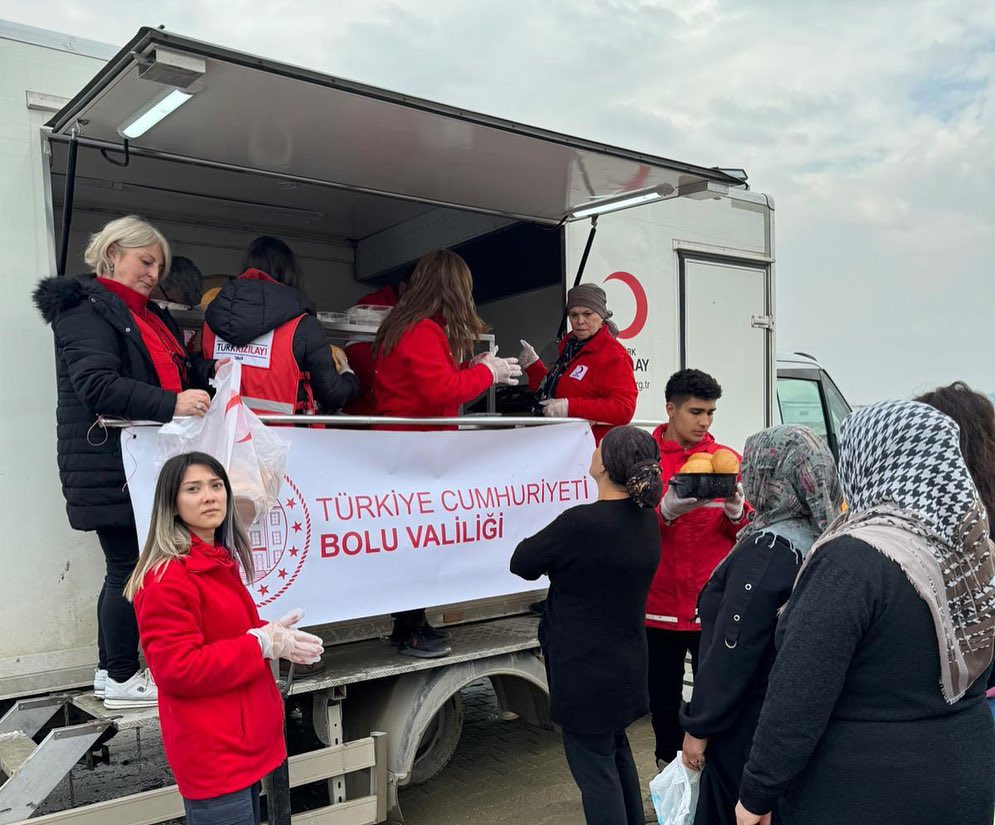 Bolu Valiliği Ve Kızılay, 6 Şubat Depreminin Yıl Dönümünde Hatay'da Yardım Elini Uzattı (3)