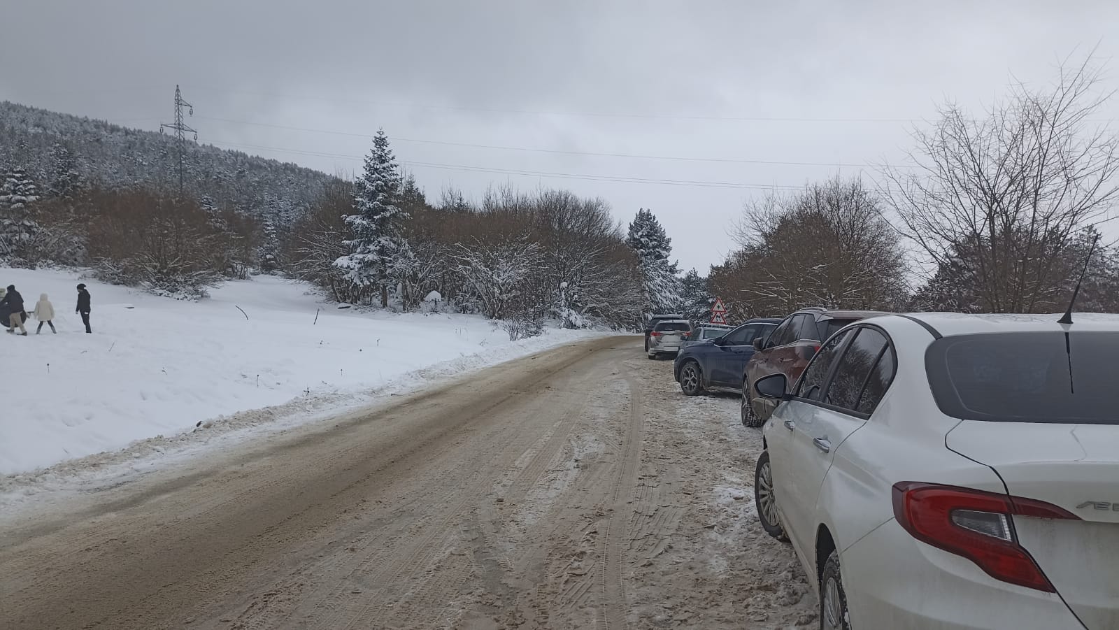 Bolu'yu Beyaza Bürüyen Kar, Kartalkaya Yolunu Doldurdu4