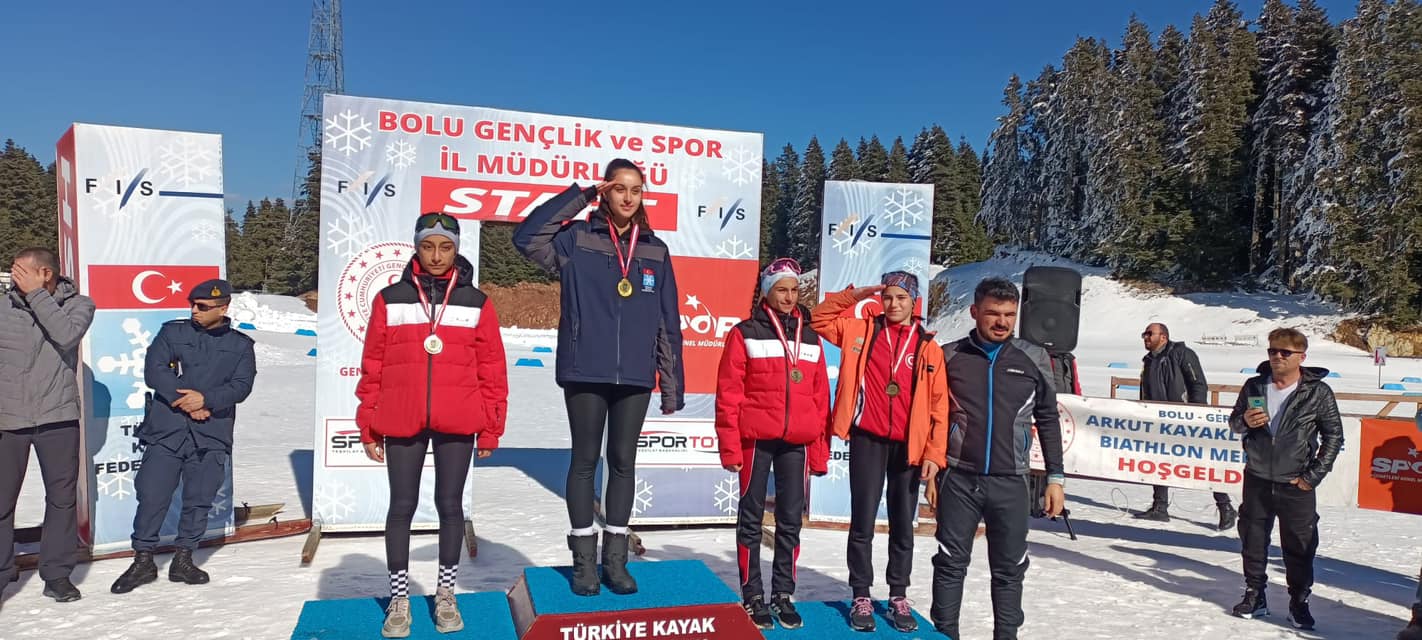 Gerede Arkut Kayaklı Koşu Ve Biathlon Merkezi'nde 18 İlden 300 Sporcu Yarıştı (3)