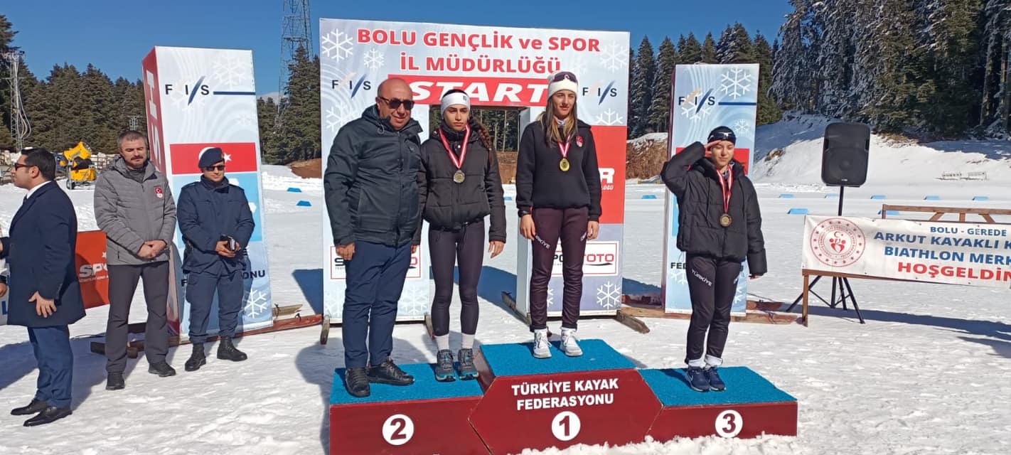 Gerede Arkut Kayaklı Koşu Ve Biathlon Merkezi'nde 18 İlden 300 Sporcu Yarıştı (6)