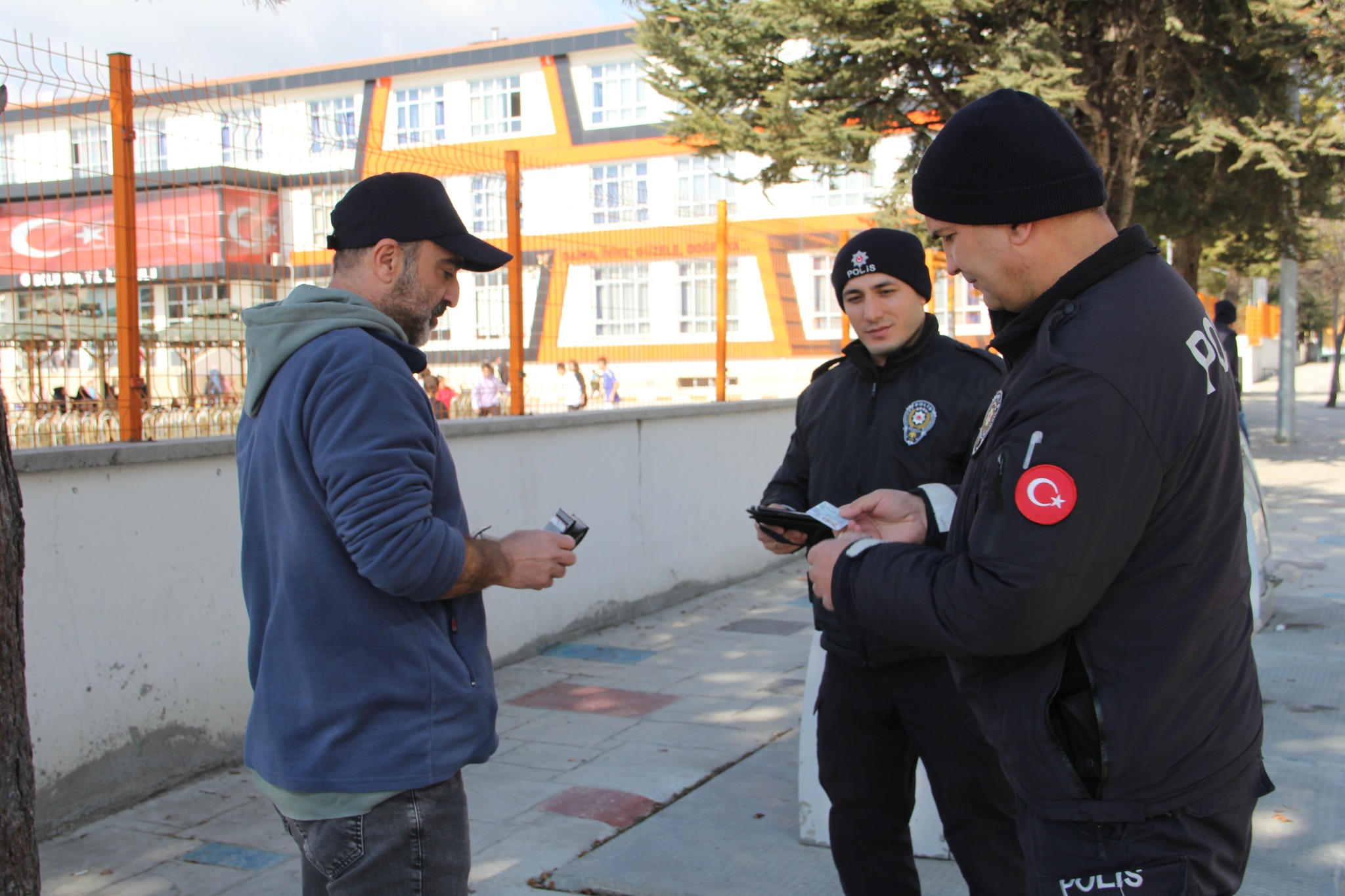 Güvenli Eğitim İçin Polis Denetimde (4)