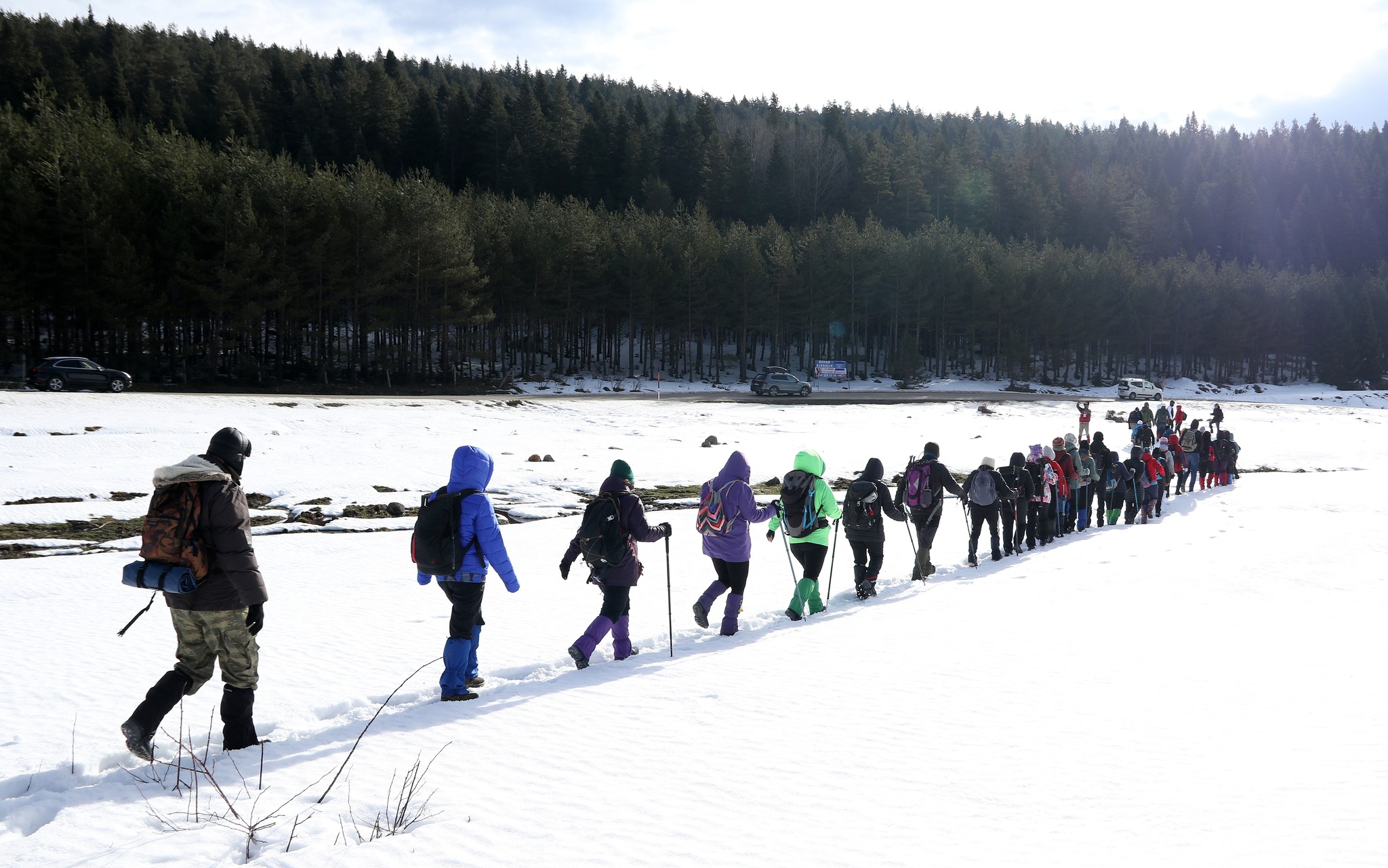 Karlı Yollarda 11 Kilometre Yürüdüler Türk Bayrağı Açıldı (1)