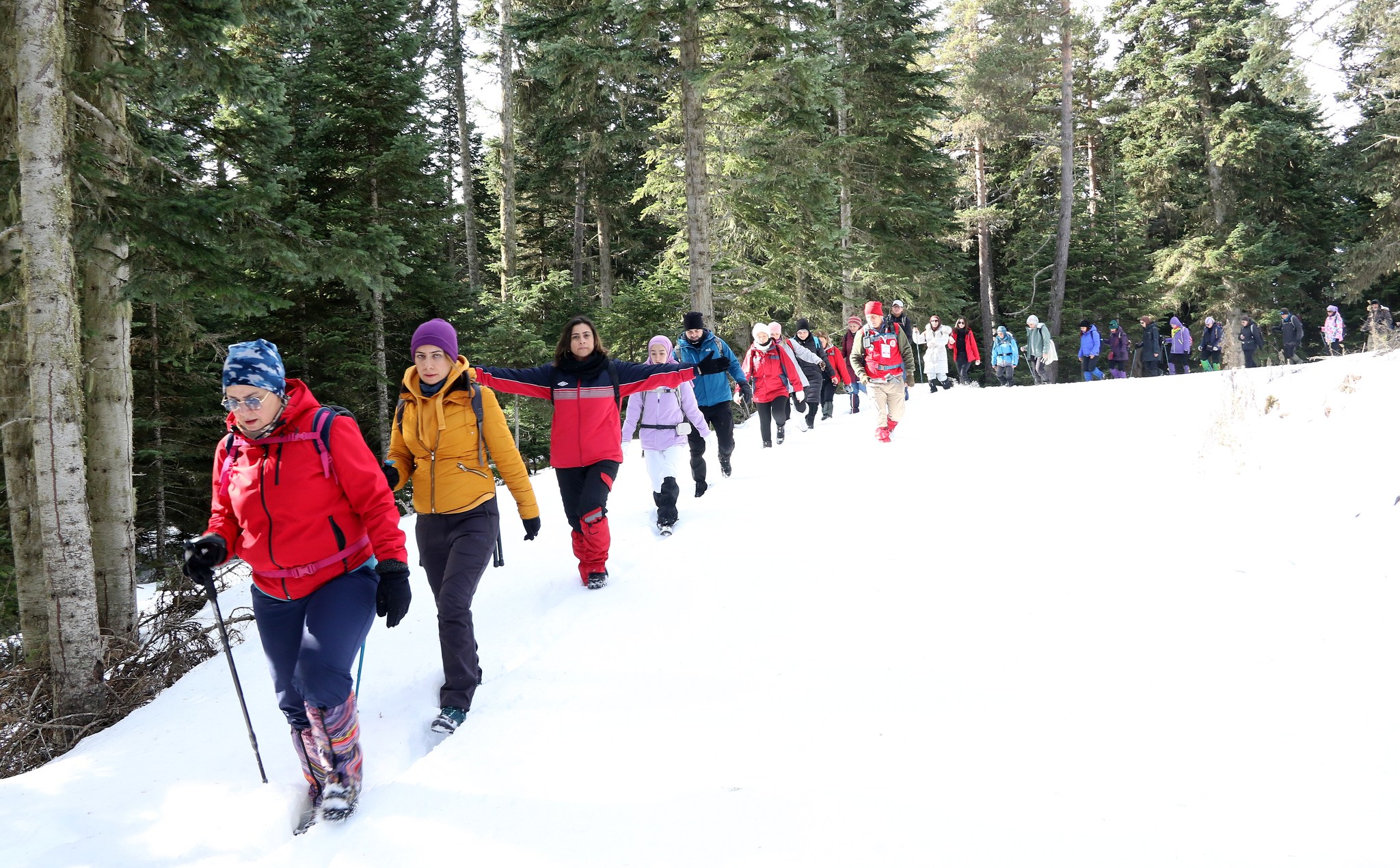 Karlı Yollarda 11 Kilometre Yürüdüler Türk Bayrağı Açıldı (6)