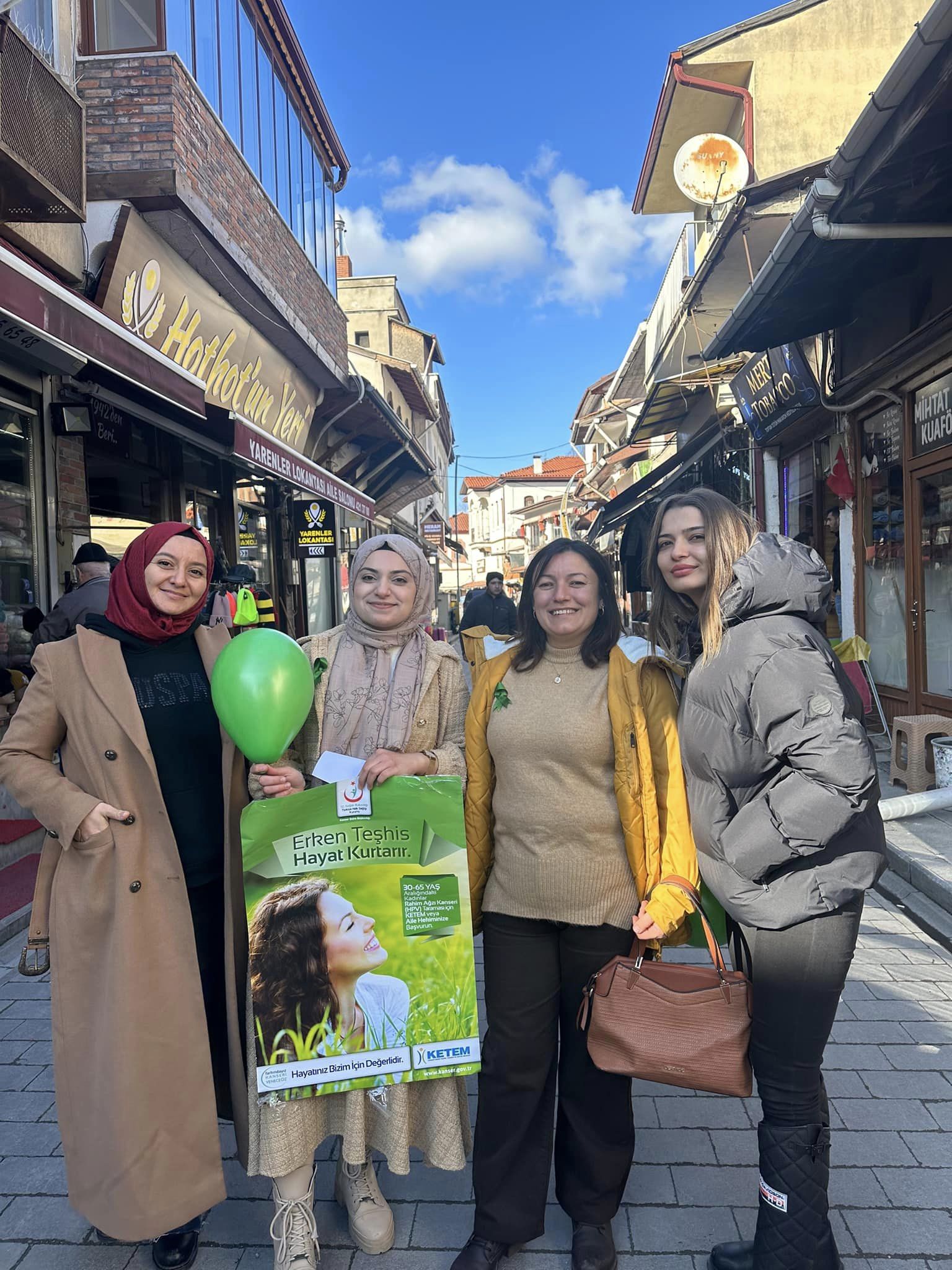 Mudurnu İlçe Devlet Hastanesi'nden Rahim Ağzı Kanseri Bilgilendirme Etkinliği (2)