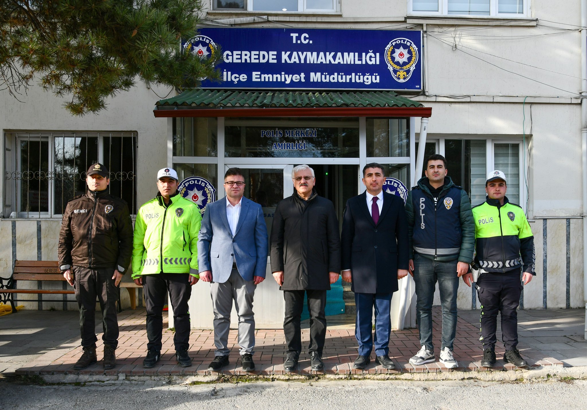 Bolu Valisi Erkan Kılıç, Gerede İlçe Emniyet Müdürlüğü'nde İncelemelerde Bulundu3