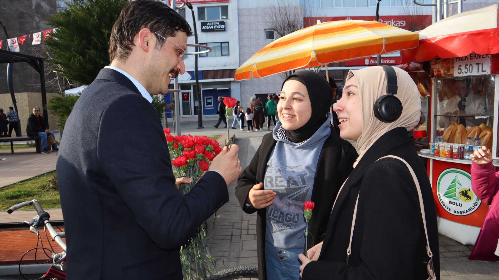 Demirkol Kadınların Gücünü Takdir Ediyoruz Ve Destekliyoruz.jpg2