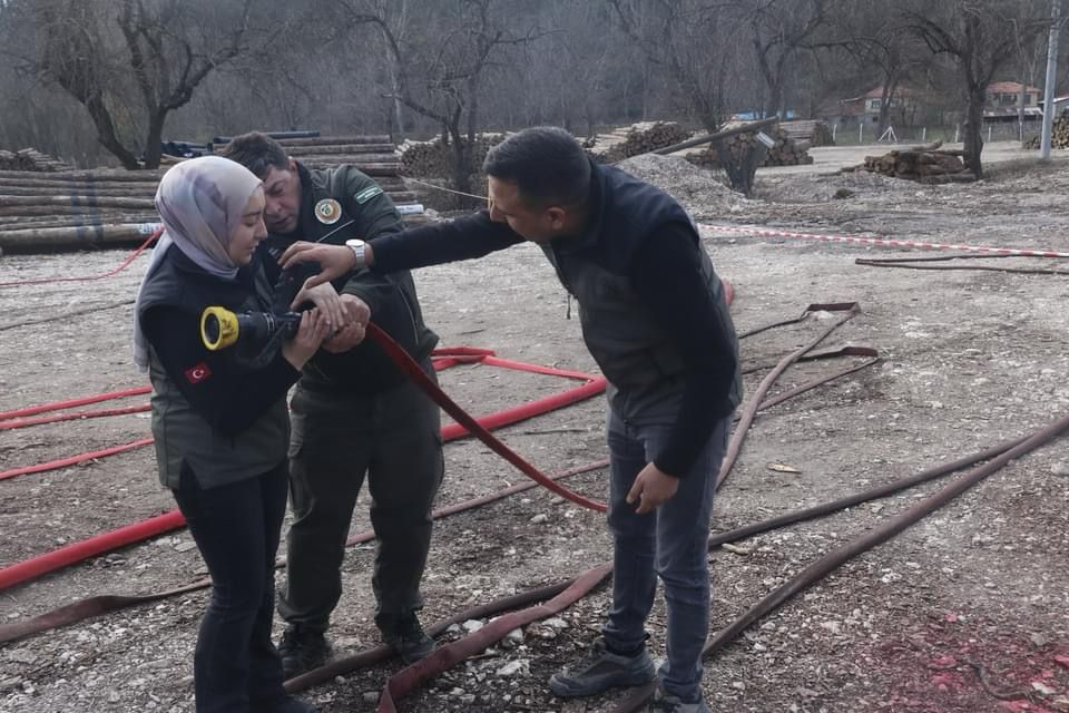 Göynük Orman İşletme Müdürlüğü'nde Yangın Eğitim Tatbikatı (1)