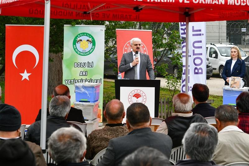 Bolu'da, 150 Arıcıya Saf Damızlık Anadolu Arısı Dağıtıldı.2