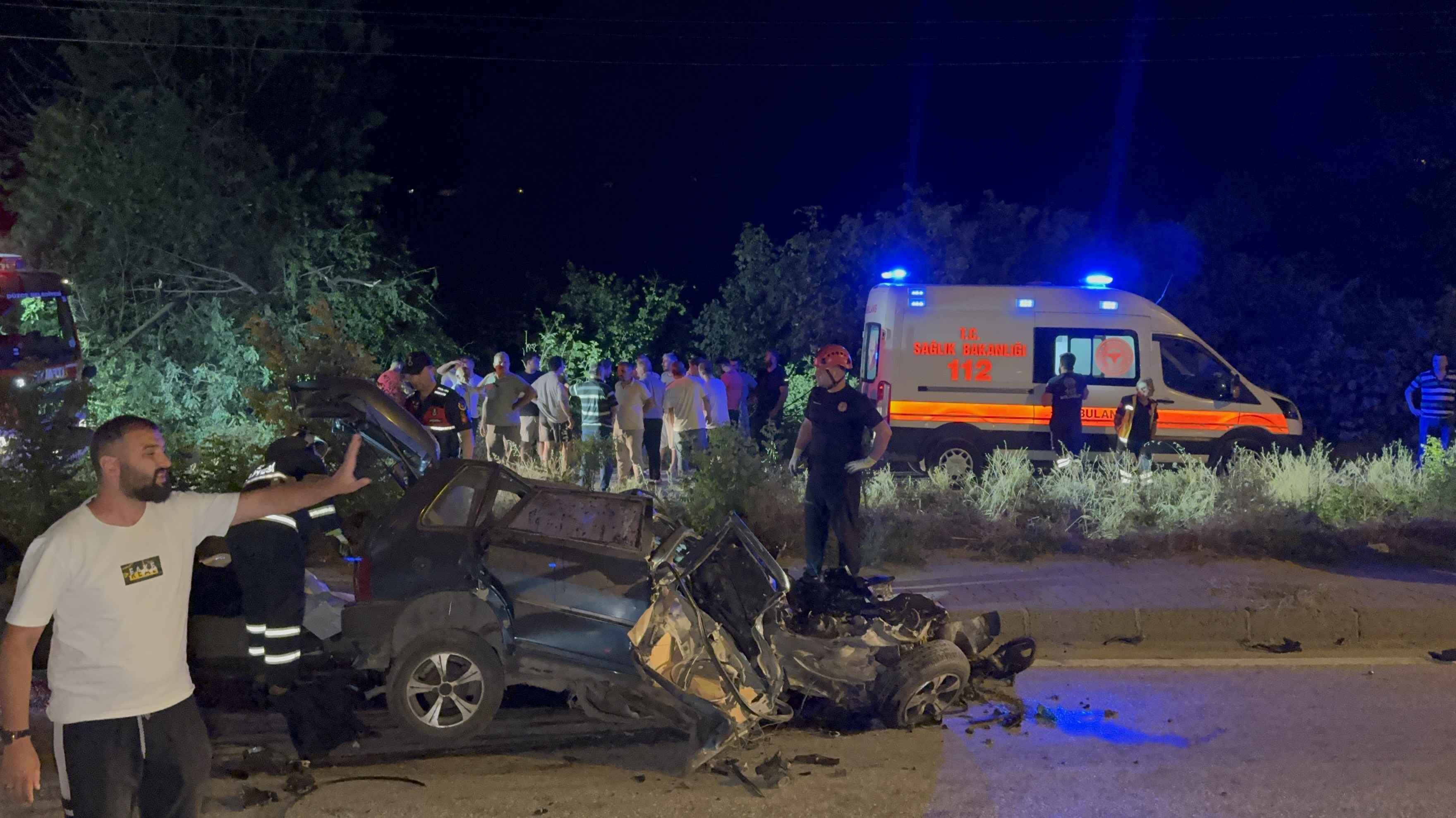 Beton Mikseri Otomobili Biçti Bir Kişi Hayatını Kaybetti Bolu Düzce (1)