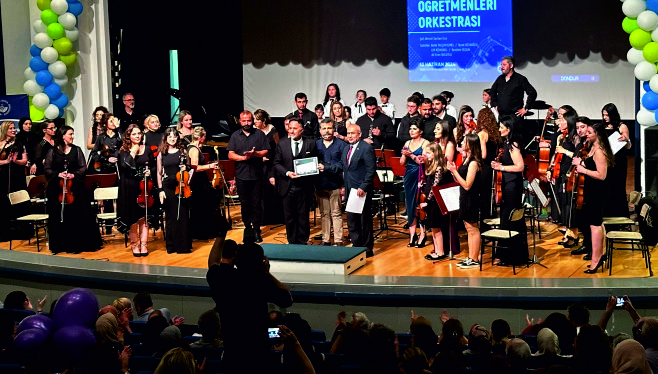 Bu Orkestra Ayakta Alkışlanır Hepsi Baibü Mezunu111