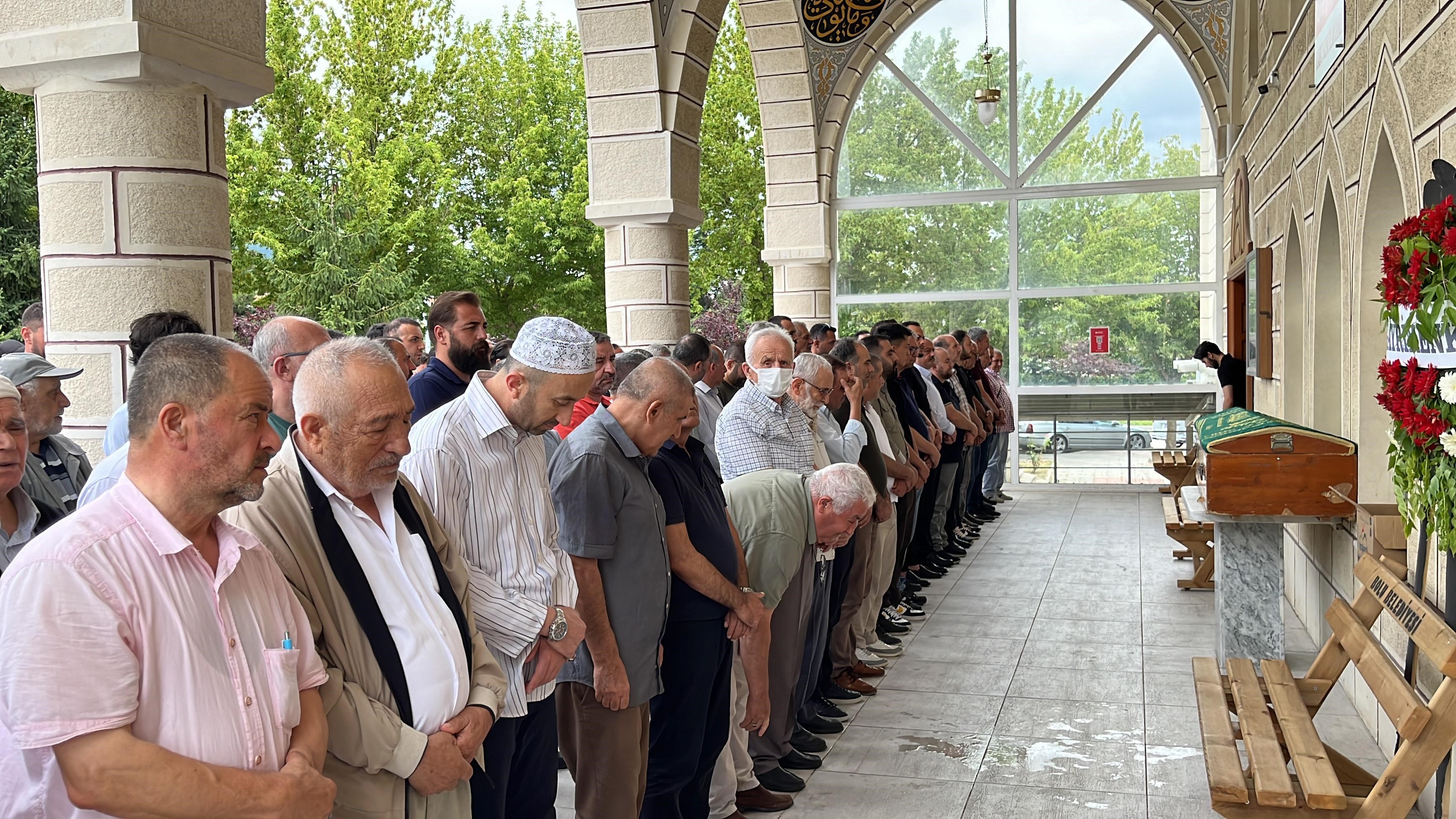 Bolu’nun Sevilen Esnafı Yakalandığı Amansız Hastalığa Yenik Düştü (3)