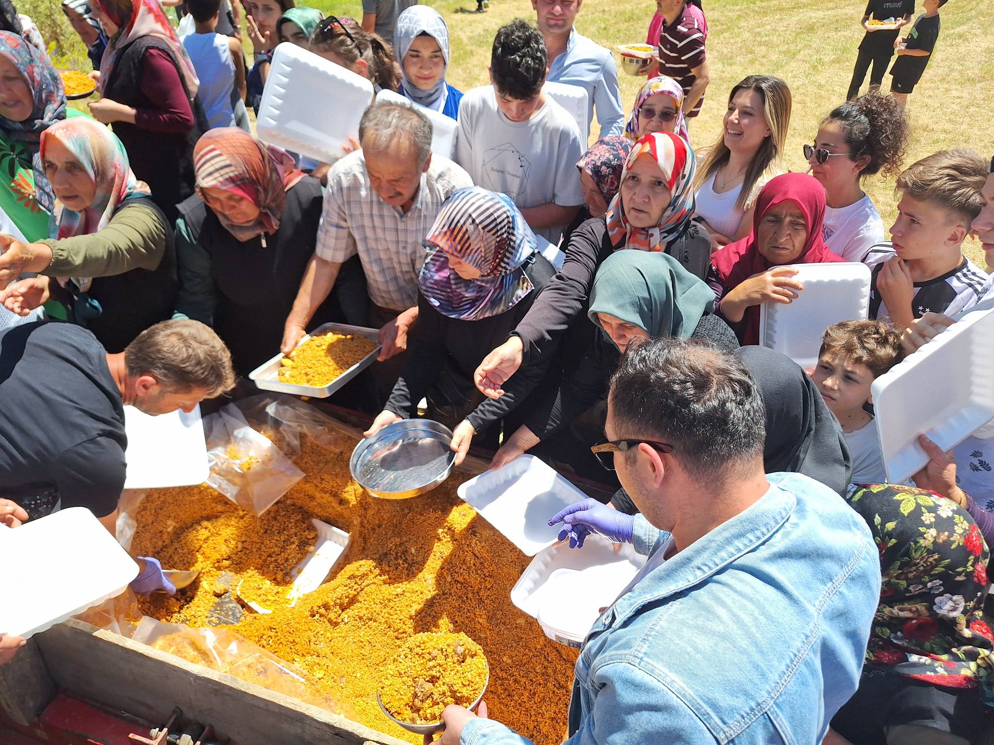 Bulanık Ve Mangırlar Köyü Bayramına Binlerce Kişi Katıldı (5)