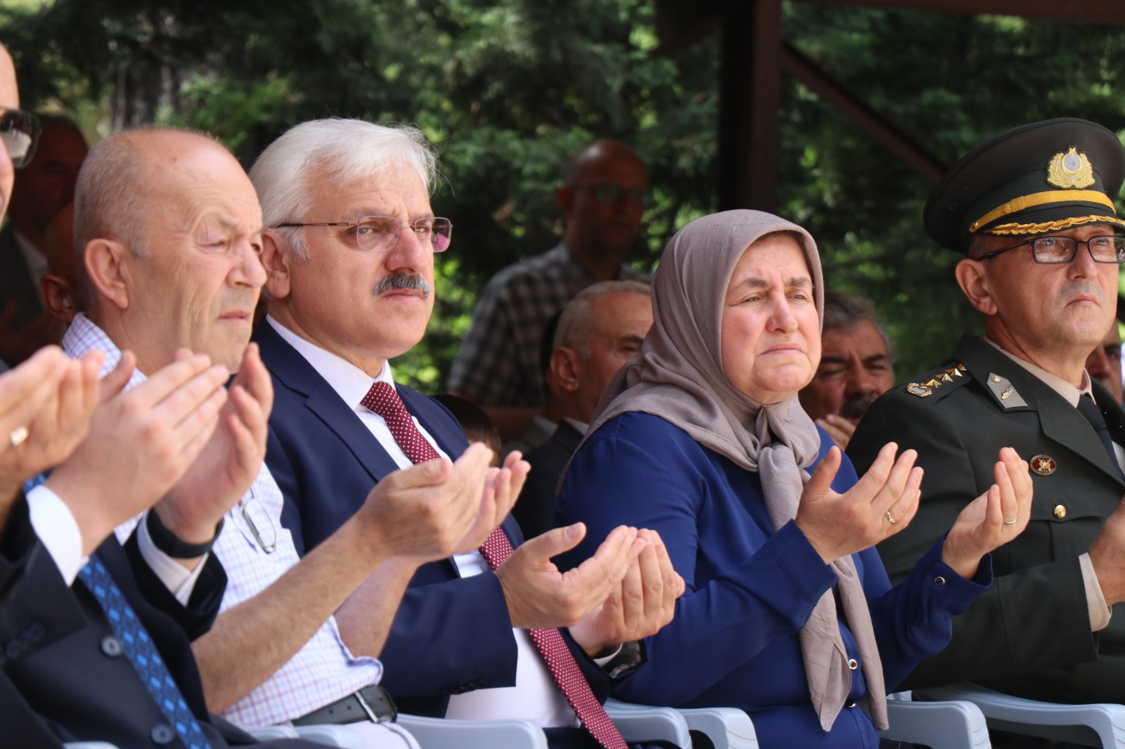 Hain Darbe Girişiminde Şehit Düşen Ozan Özen Mezarı Başında Anıldı (6)