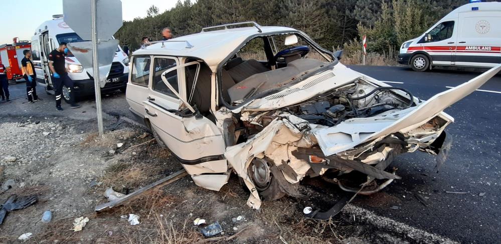 Bolu Mudurnu Yolunda Feci Kaza 1 Ölü, 1 Yaralı3