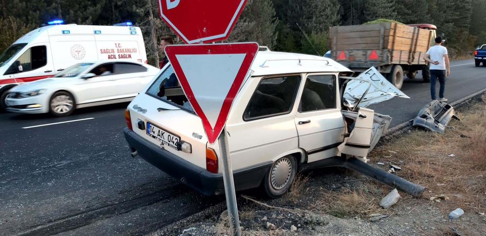 Bolu Mudurnu Yolunda Feci Kaza 1 Ölü, 1 Yaralı4