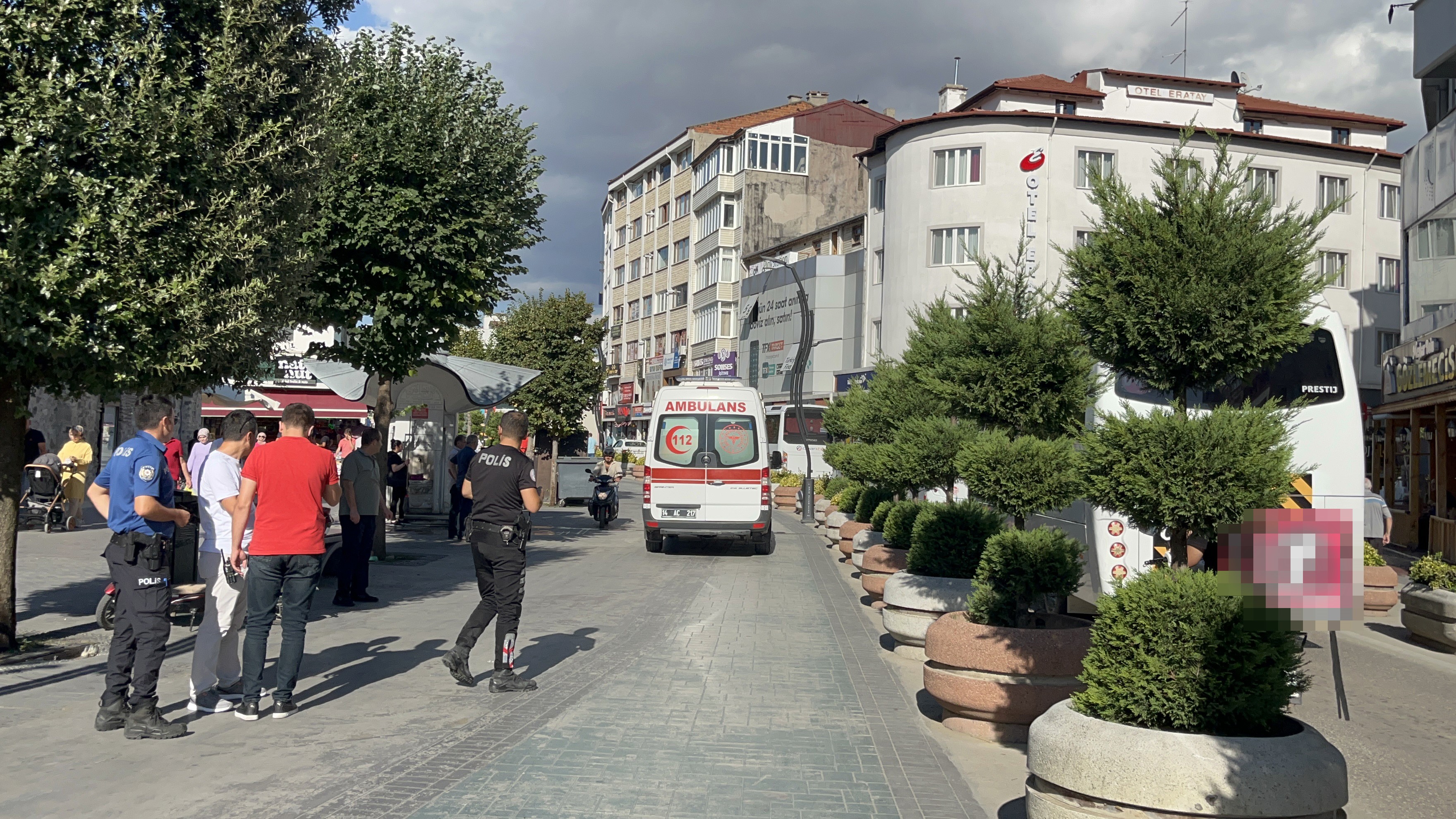 Boluda Bıçakla Sırtından Bıcaklandı (1)