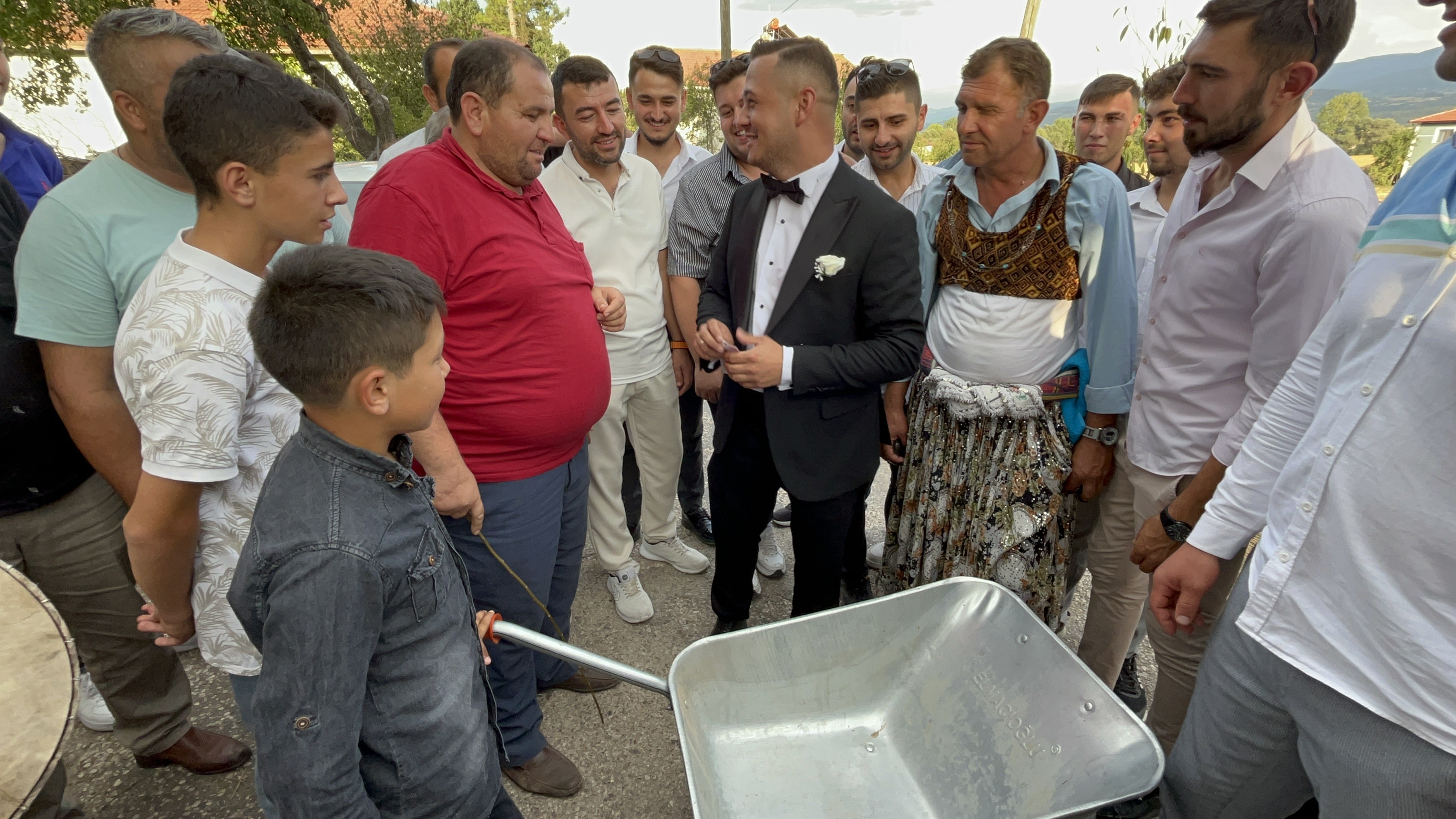 Damadın Önünü Kesti Bolu (2)