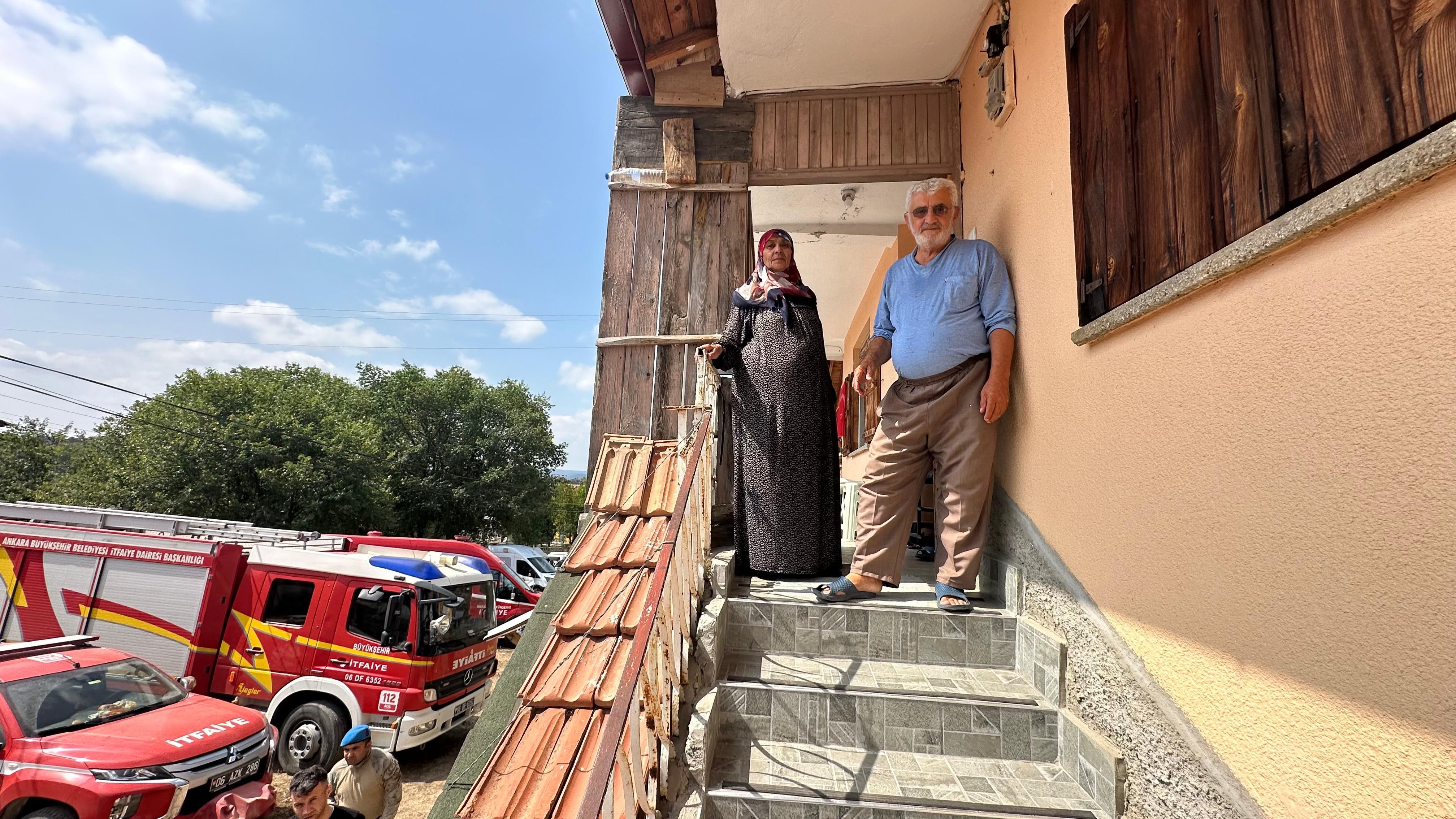 Evlatlarının Mezarı Için Yangın Çıkan Köylerine Döndüler (3)