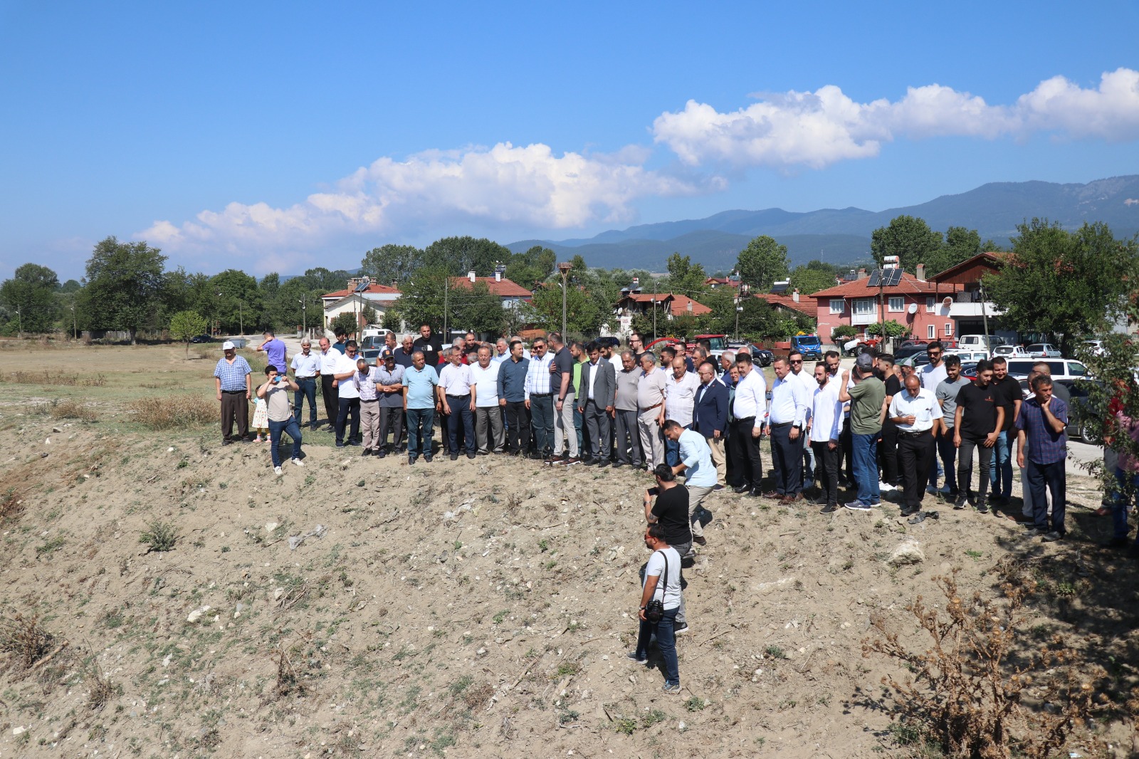 Köylüler Isyan Etti Önceden Balık Tutuluyormuş (4)