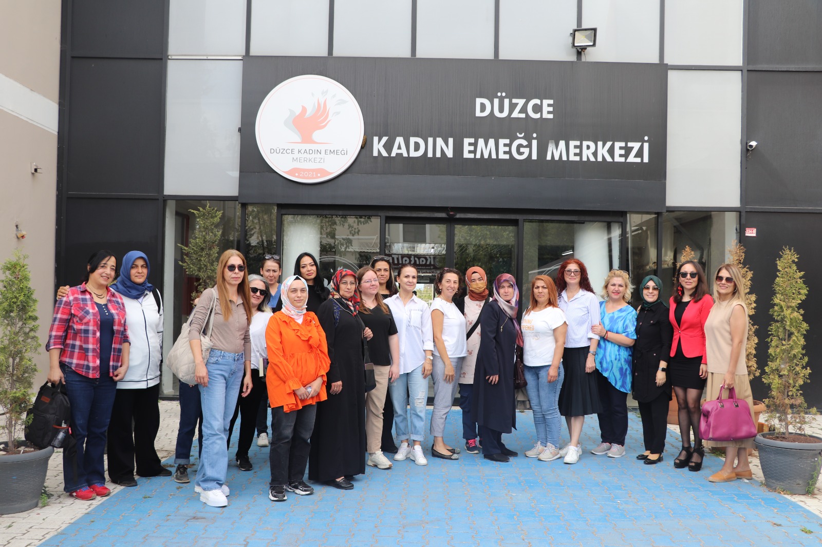 Bbv Genel Sekreteri Ve Üyelerinden Düzce Kadın Emeği Merkezi Ziyareti (1)