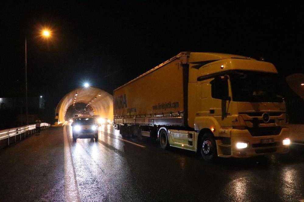 Bolu Dağı Tüneli Trafiğe Açıldı Trafik Çilesi Bitti3