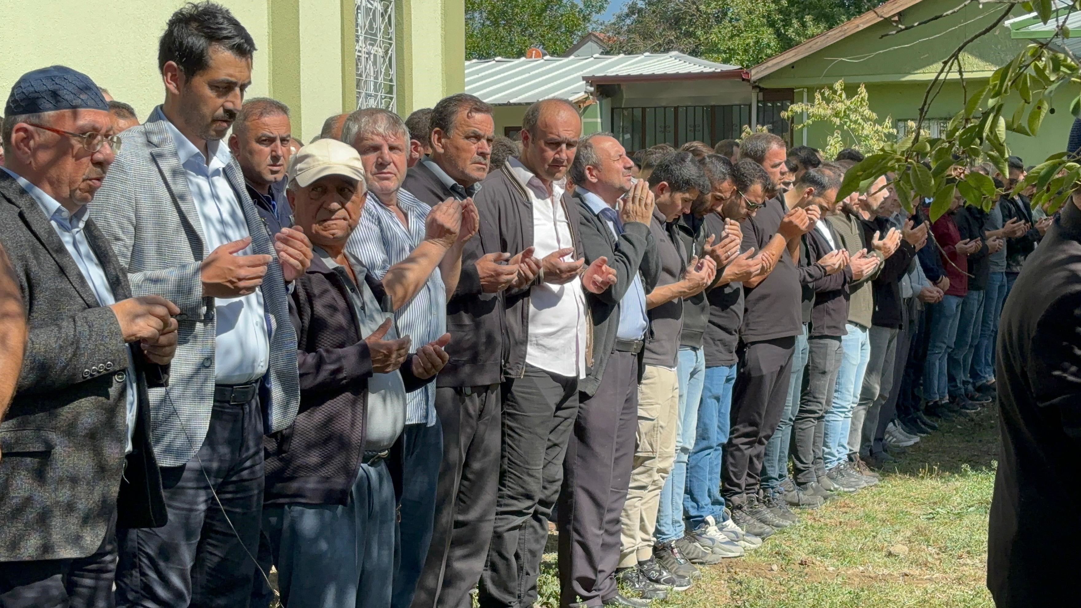 Gözyaşları Sel Oldu (7)