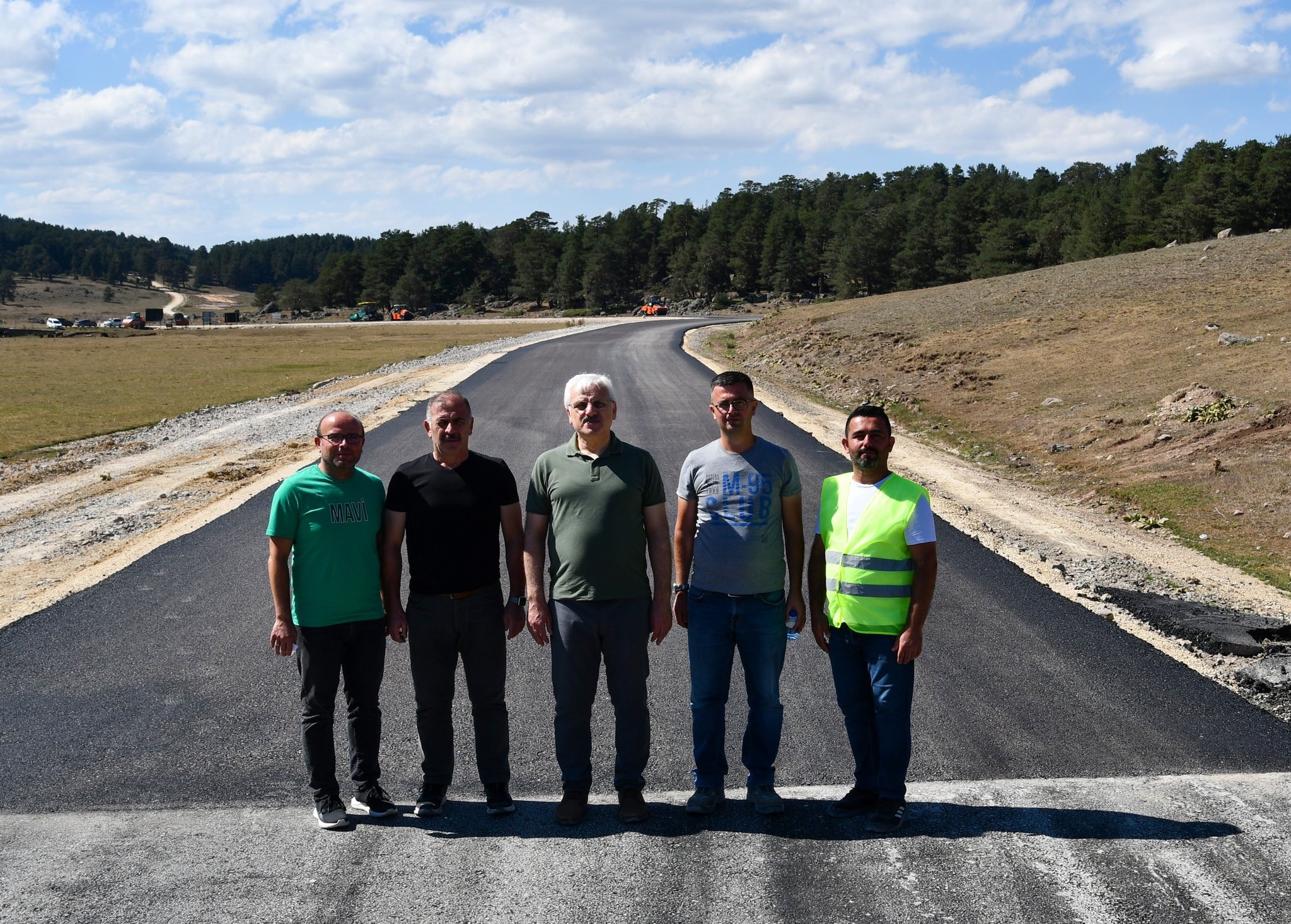 Özel İdare, Kendi Ürettiği Asfaltla Yol Yapmaya Başladı (1)