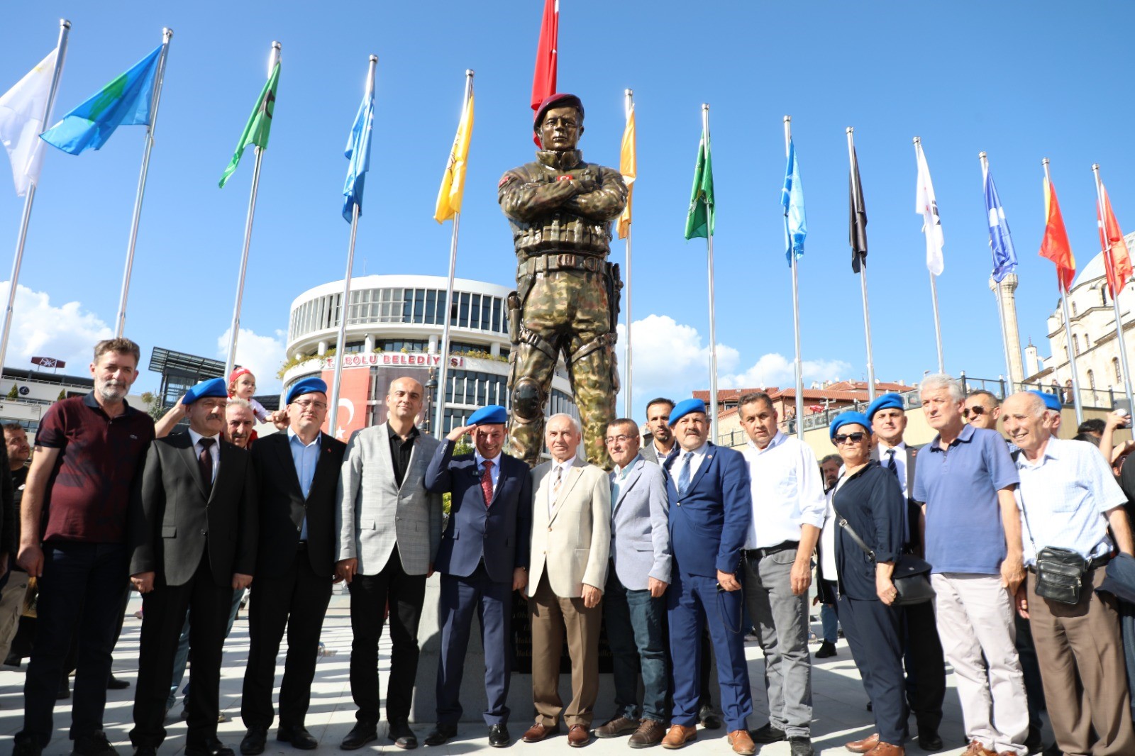 Bolu Belediyesi, 147. Yılını İmaret Meydanı’nın Açılışıyla Kutladı (3)