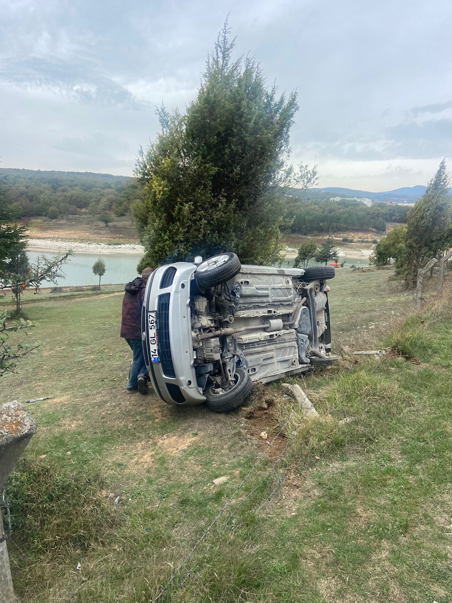 Gölköy'de Kontrolden Çıkan Otomobil Devrildi 2 Yaralı (4)