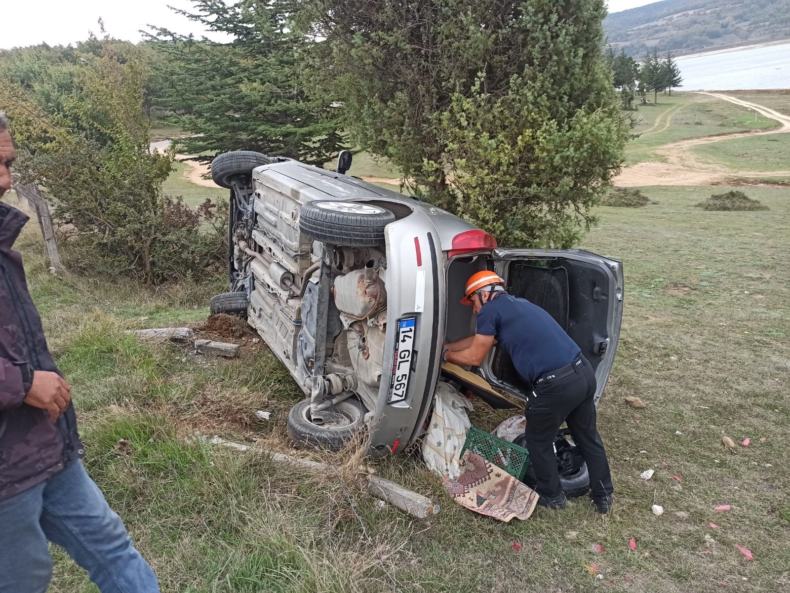 Gölköy'de Kontrolden Çıkan Otomobil Devrildi 2 Yaralı (5)