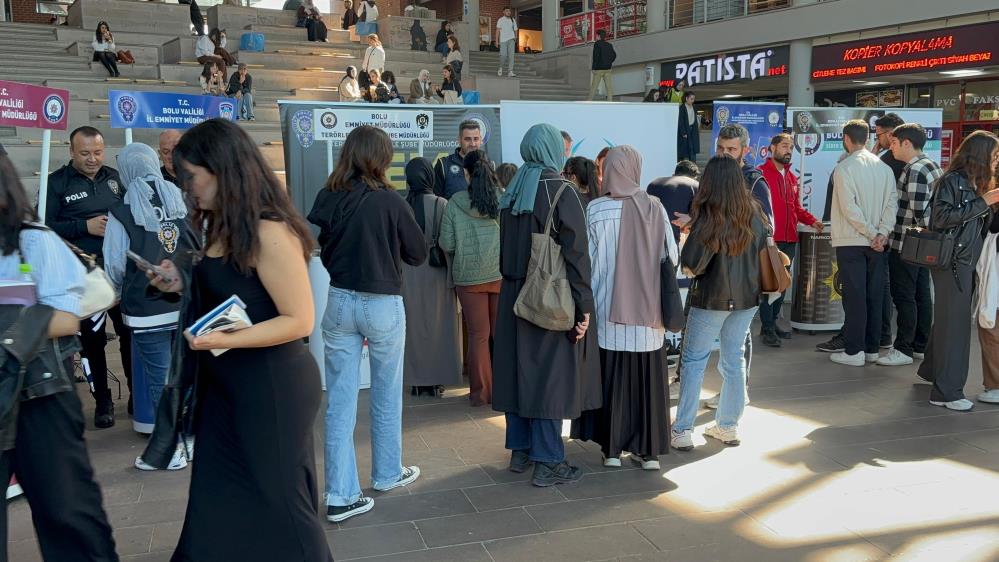 Öğrenciler Daha Güvenli Hissetsin Diye Polis Tüm Birimleriyle Sahaya Indi3