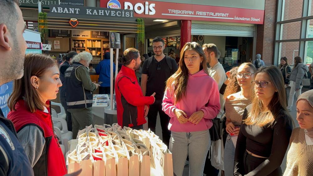 Öğrenciler Daha Güvenli Hissetsin Diye Polis Tüm Birimleriyle Sahaya Indi4