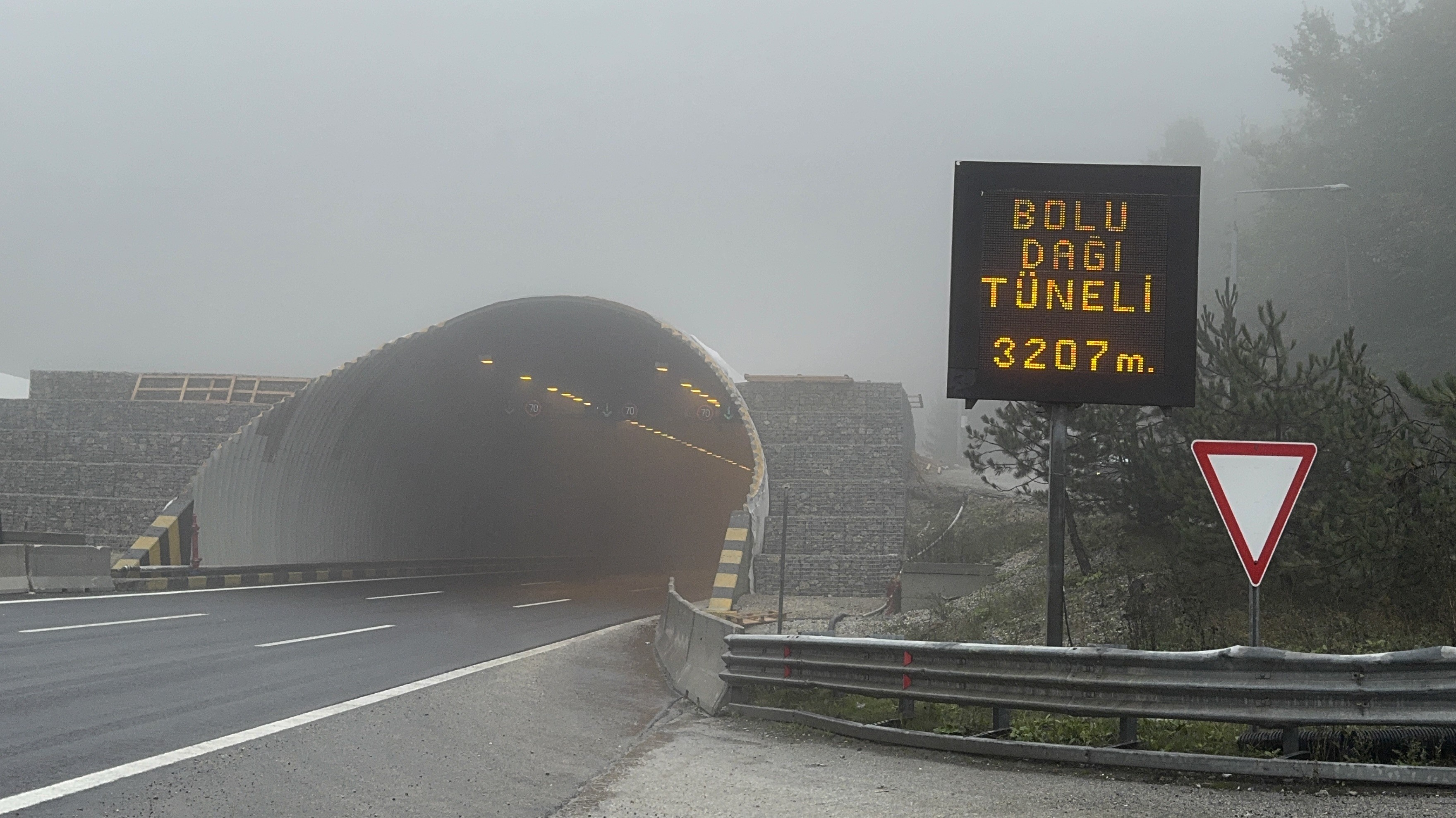 Sis Etkili Oldu! Göz Gözü Görmedi (1)