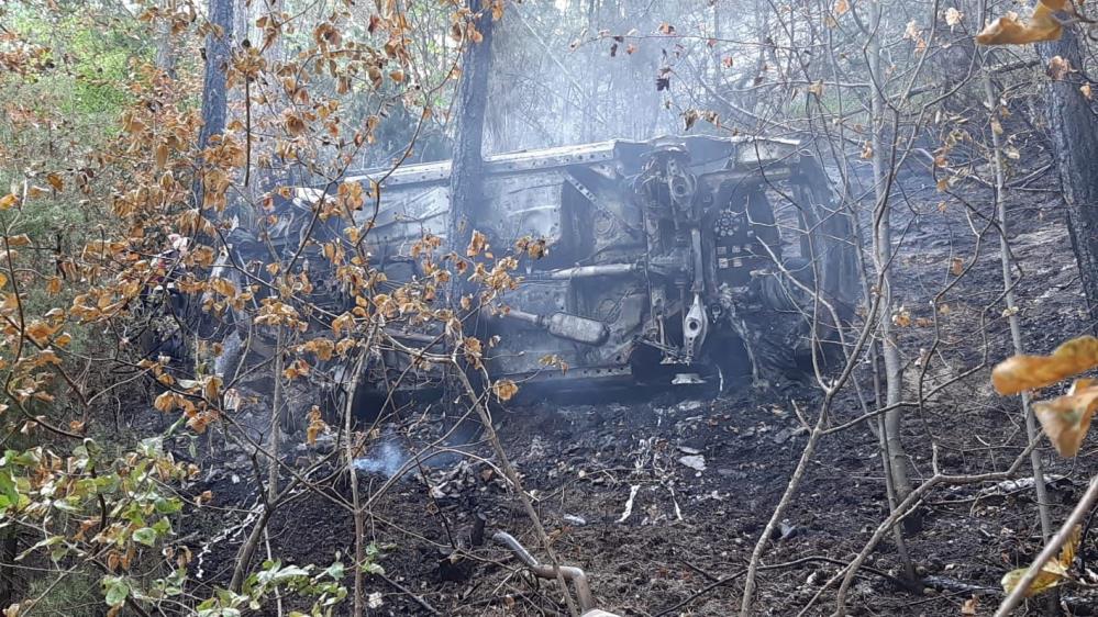 Uçuruma Yuvarlanan Otomobil Alev Alev Yandı Sürücü Ve Yolcu Yanarak Hayatını Kaybetti