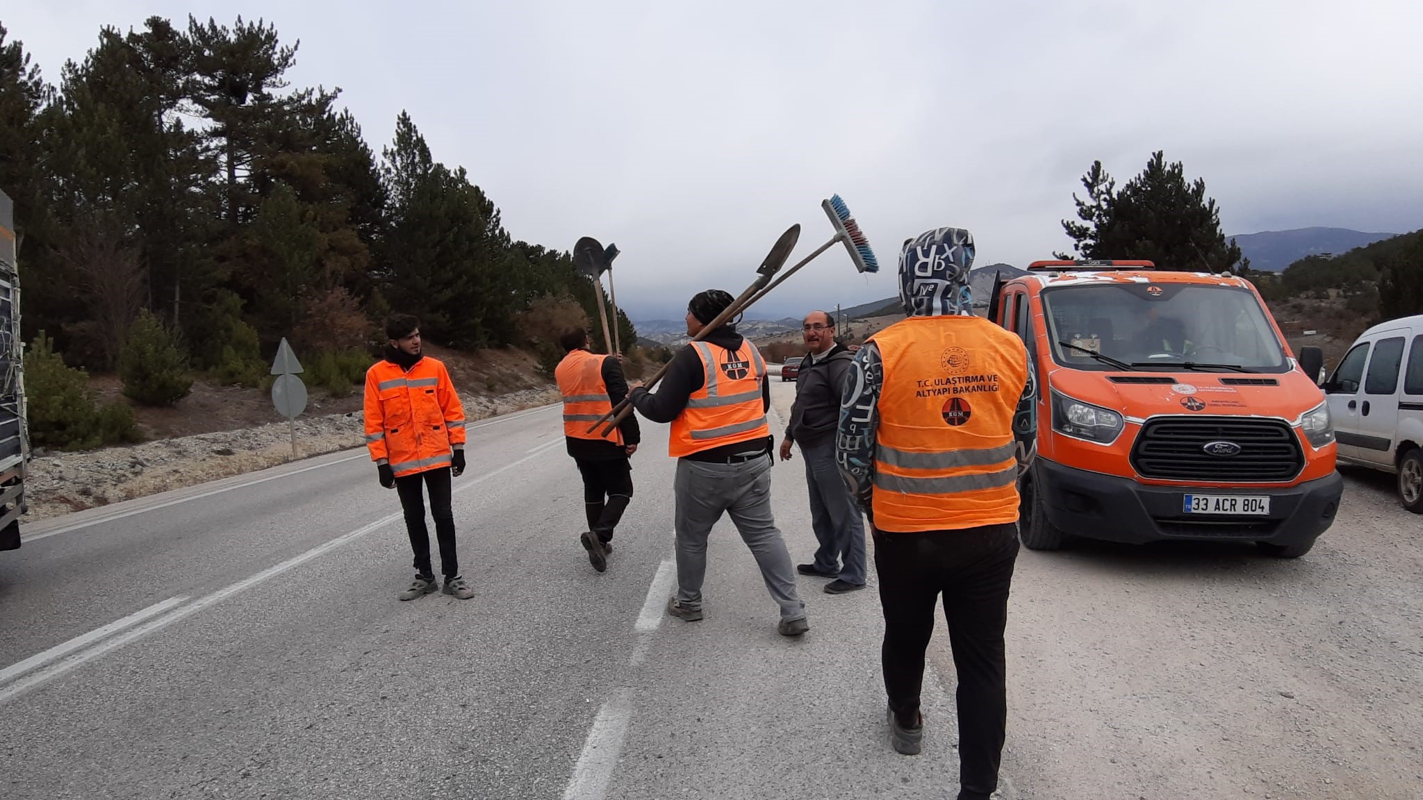 Ankara Ile Sakarya’ya Köprü Olan Yol Trafiğe Kapatıldı 10 Gün Sürecek (4)