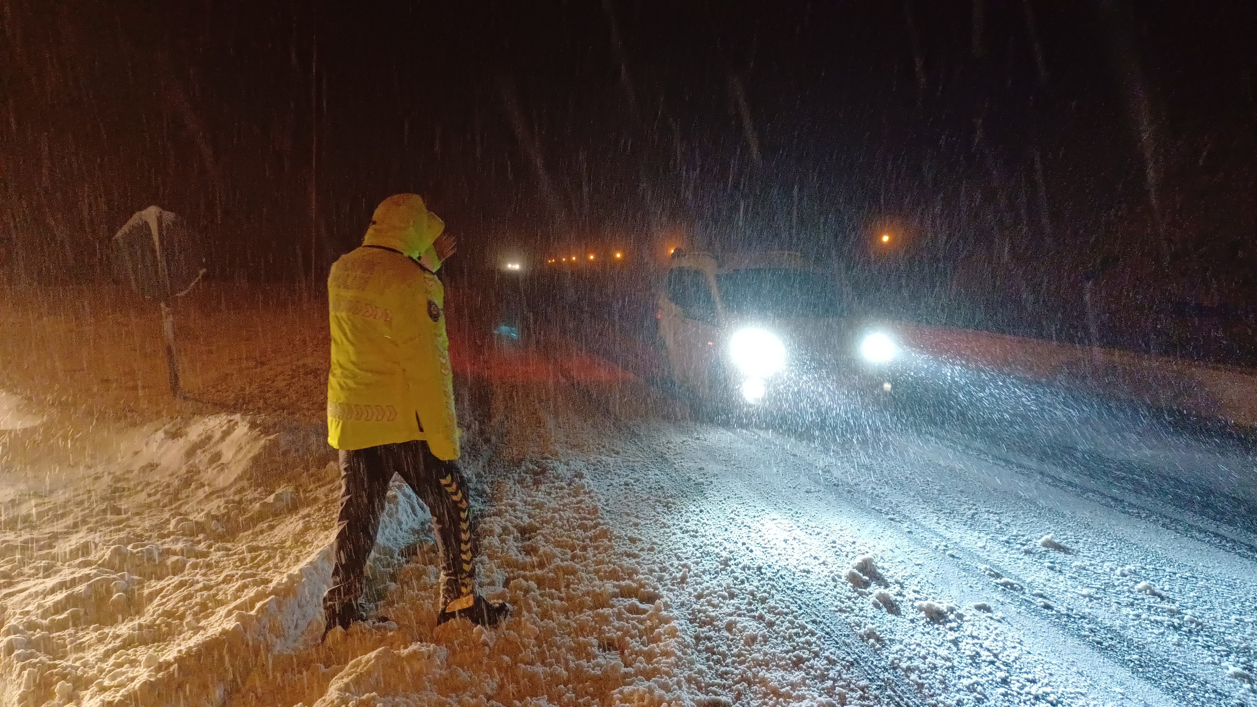 Bolu Dağı’nda Kar Yağışı Etkili Oluyor (5)