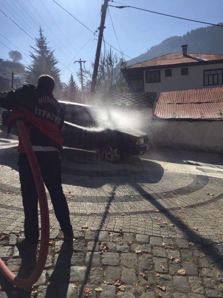 Hareket Halindeki Fiat Tofaş Alev Alev Yandı5