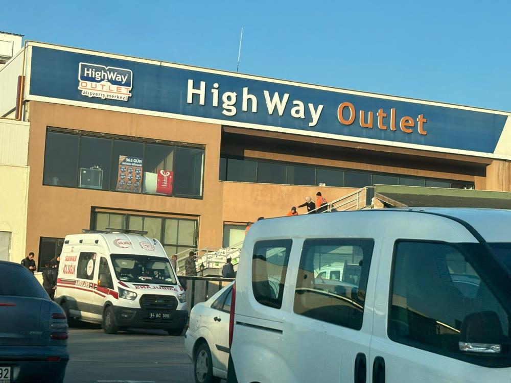 Highway Outlet Avm'de Iş Kazası 1 Yaralı